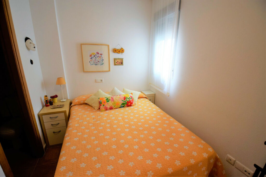 Middle Floor Apartment Guardamar del Segura Alicante - image 12