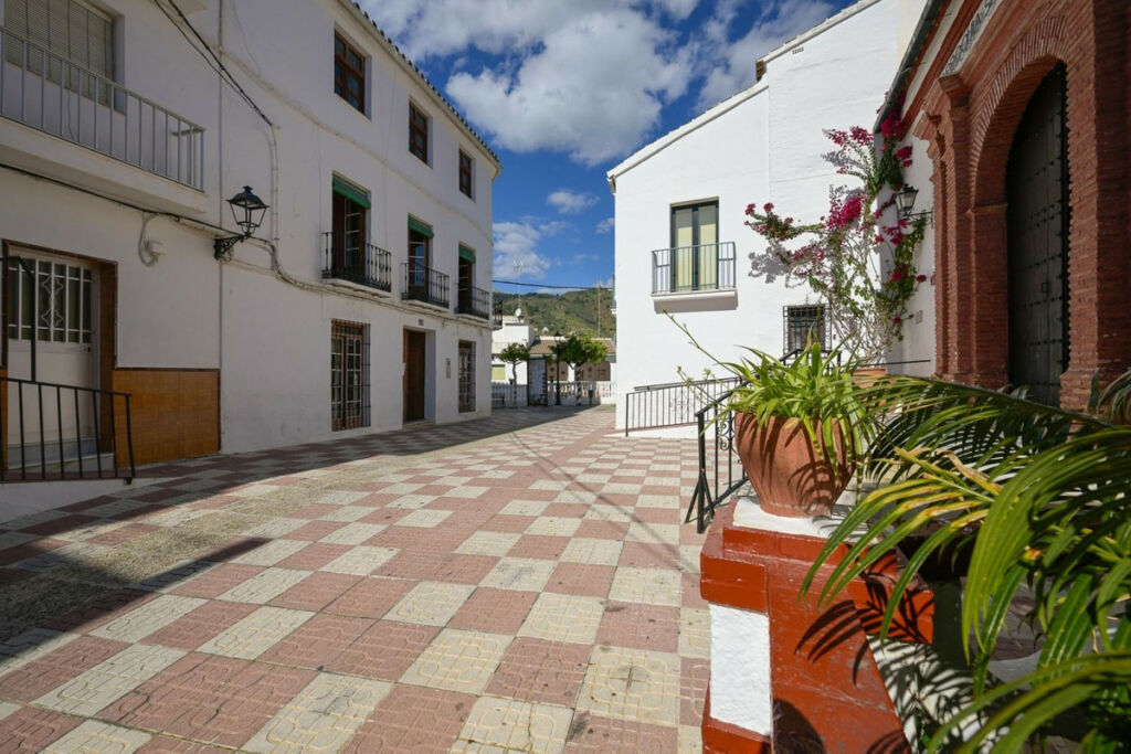 Townhouse Tolox Málaga - image 13