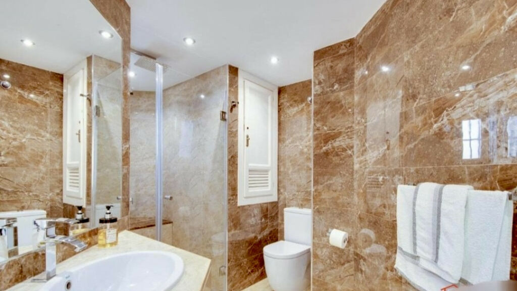 Townhouse Casares Málaga - image 12