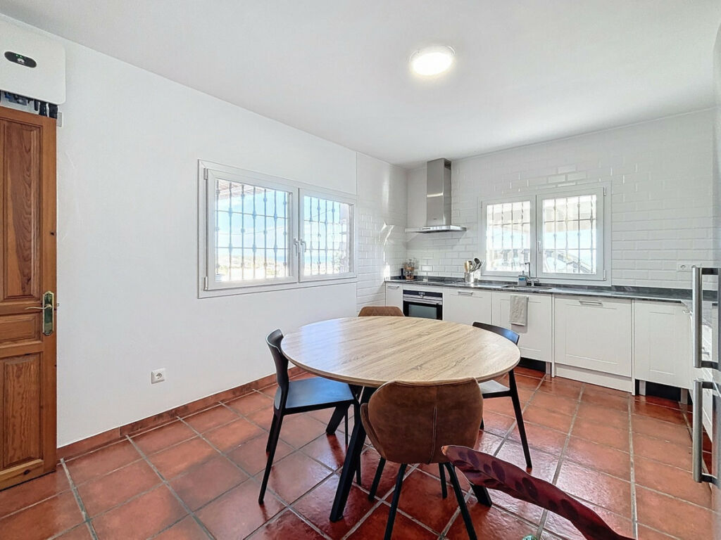 Detached Villa Almayate Málaga - image 12