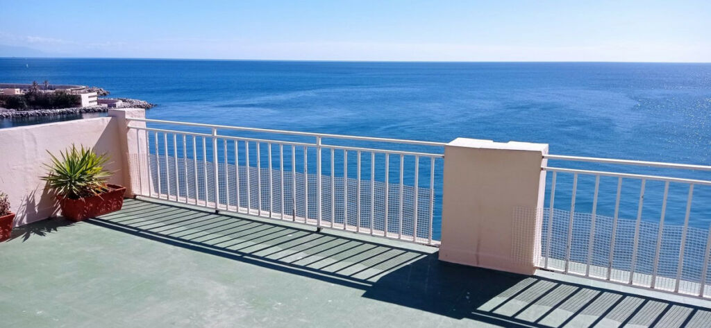 Penthouse Fuengirola Málaga - image 12