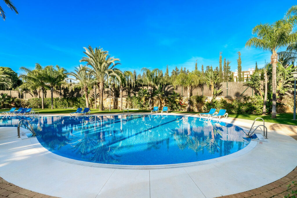 Ground Floor Apartment Nueva Andalucía Málaga - image 12