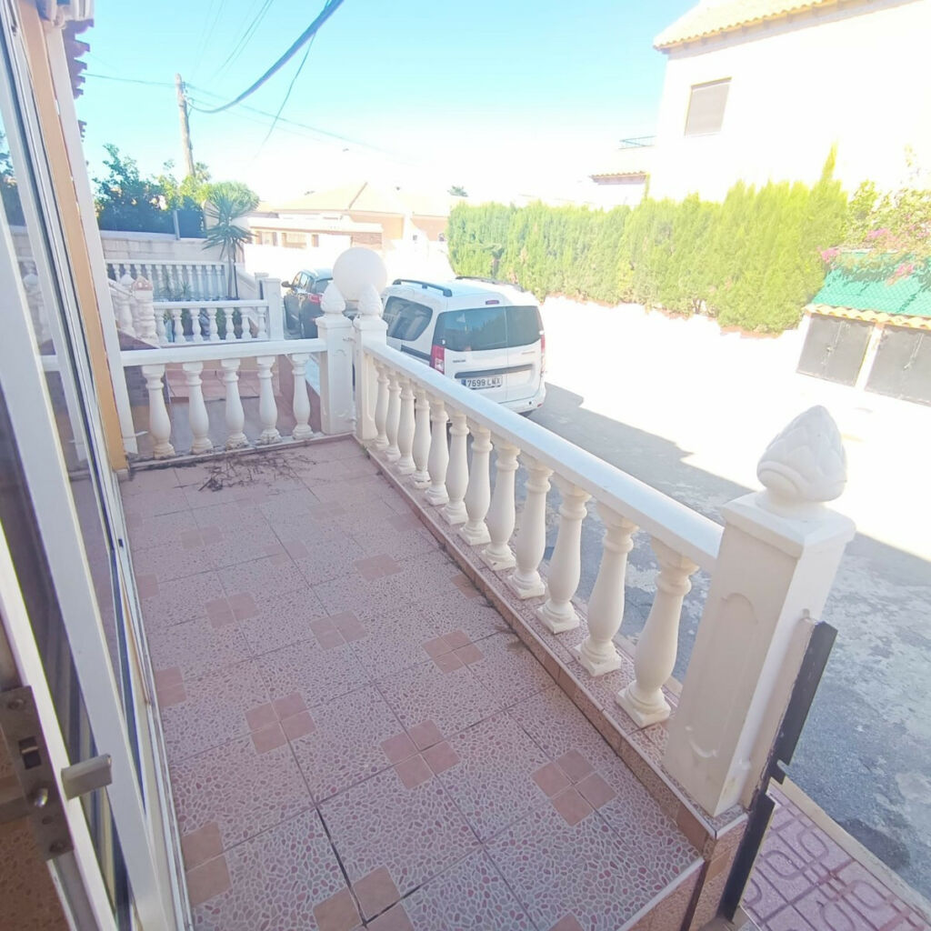 Townhouse Torrevieja Alicante - image 11