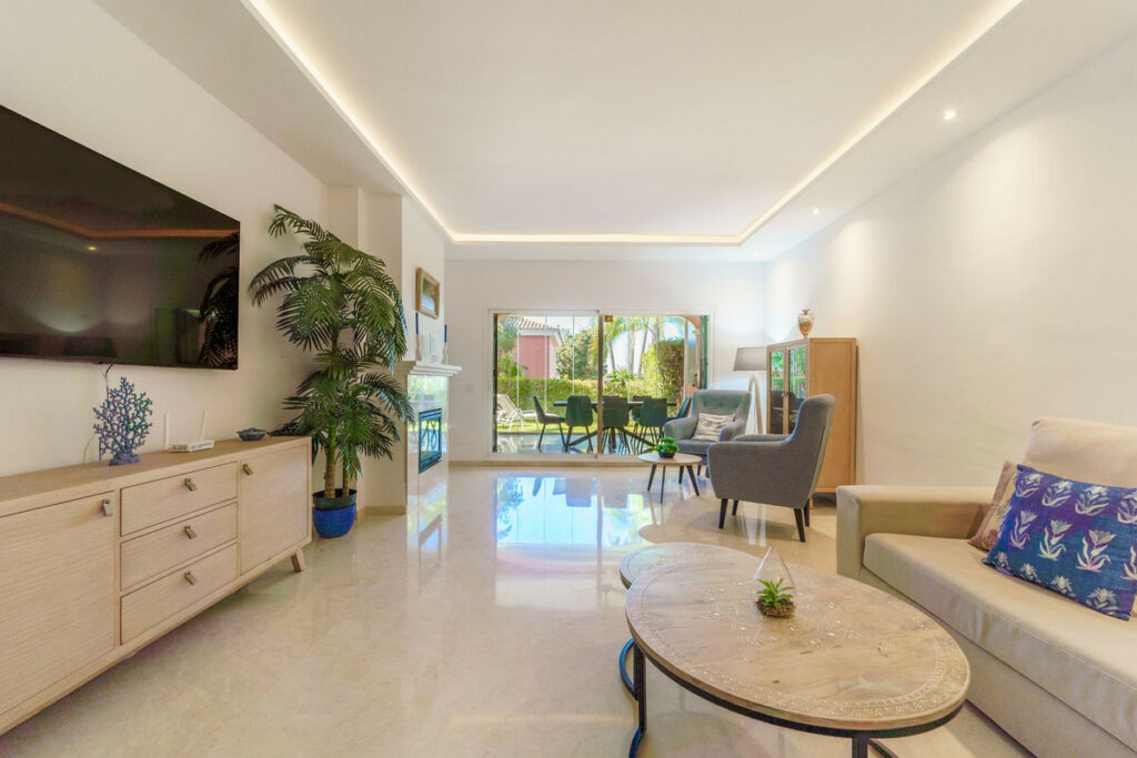 Ground Floor Apartment New Golden Mile Málaga - image 12