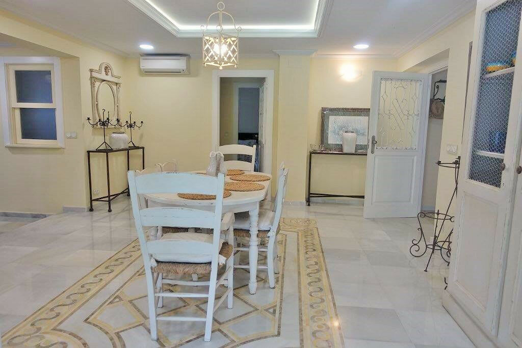 Detached Villa Nueva Andalucía Málaga - image 12