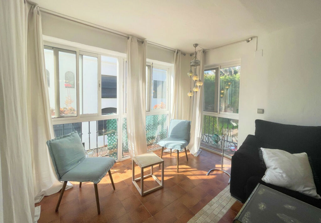 Middle Floor Apartment La Duquesa Málaga