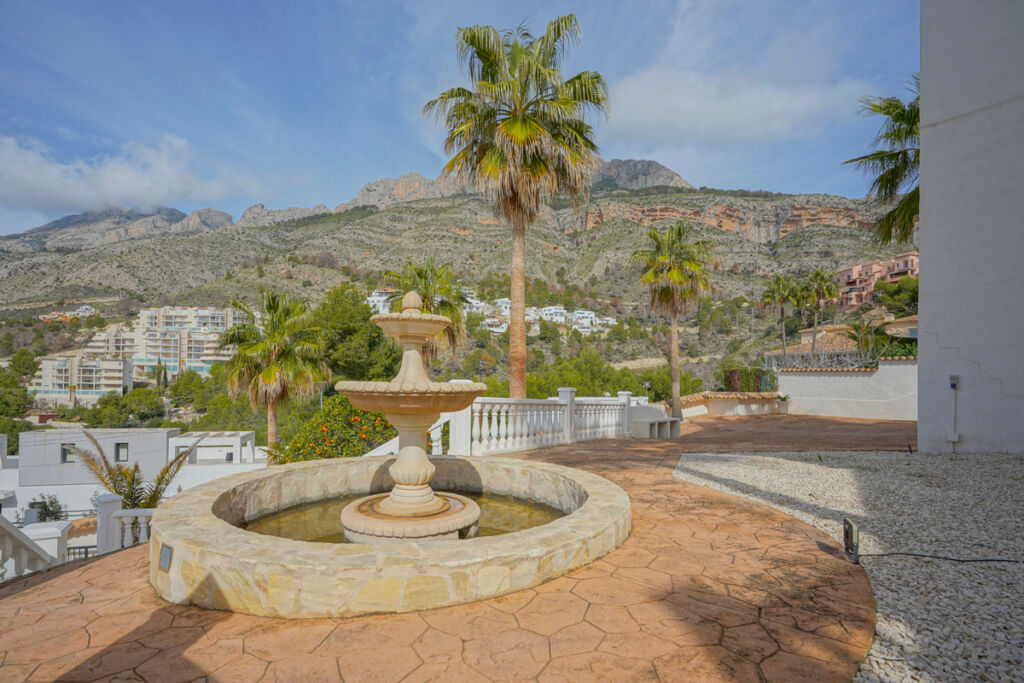 Detached Villa Altea Alicante - image 12