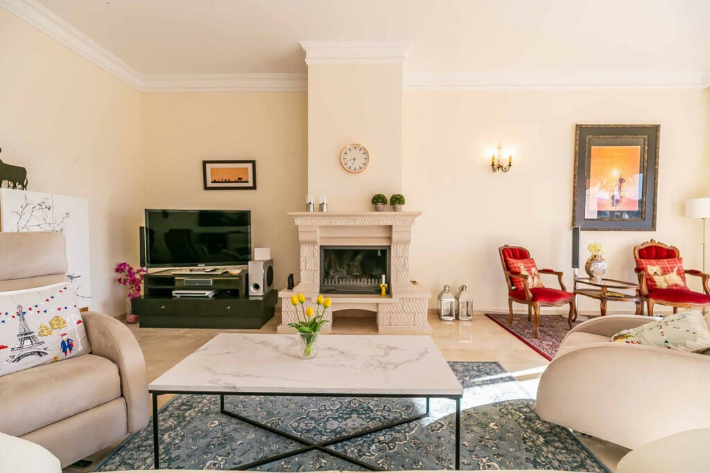 Townhouse Artola Málaga - image 12