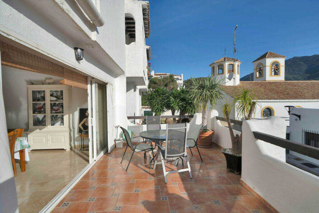 Ground Floor Apartment Benahavís Málaga - image 11
