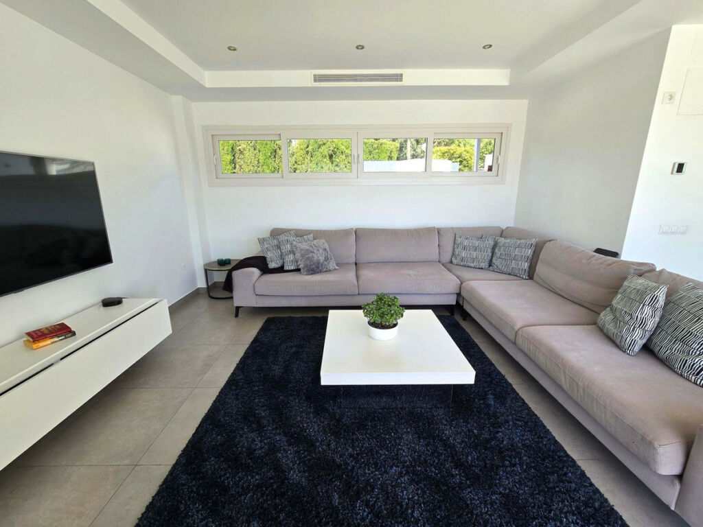 Detached Villa Torreblanca Málaga - image 12