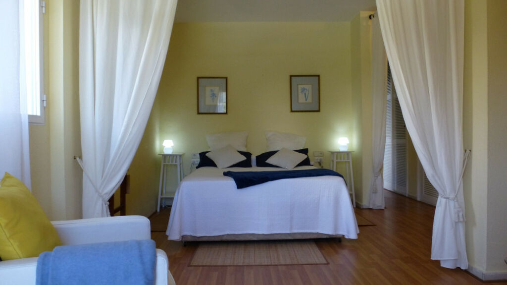 Detached Villa Nueva Andalucía Málaga - image 12