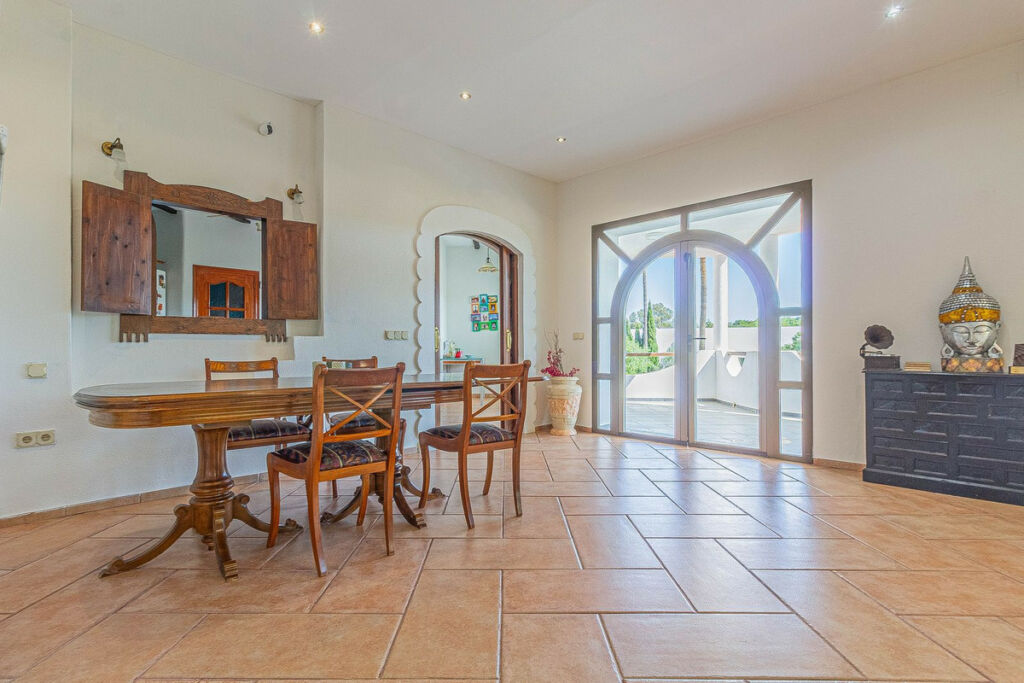 Detached Villa Sotogrande Cádiz - image 12