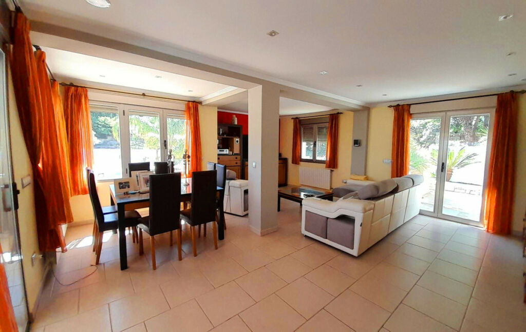 Detached Villa Denia Alicante - image 12