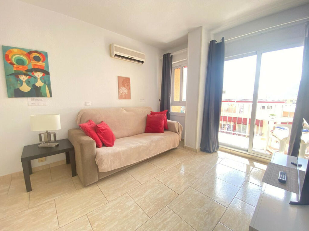 Middle Floor Apartment Benalmadena Málaga - image 12