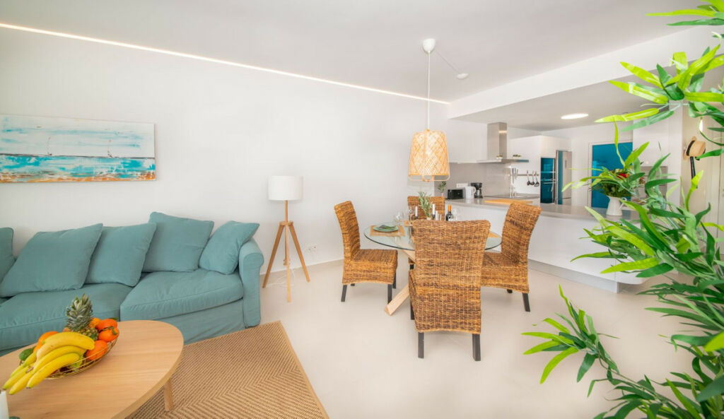 Ground Floor Apartment Carvajal Málaga - image 12