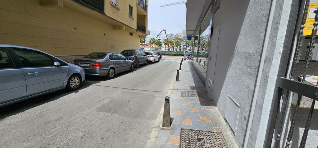 Middle Floor Apartment Fuengirola Málaga - image 12