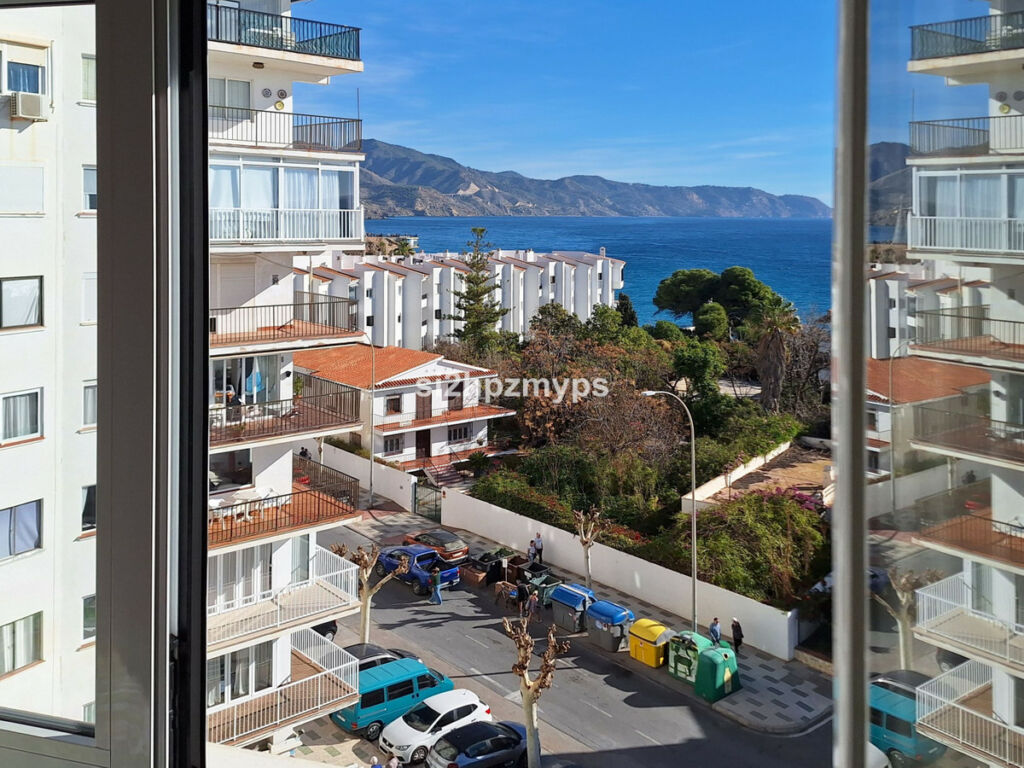 Top Floor Apartment Nerja Málaga - image 13