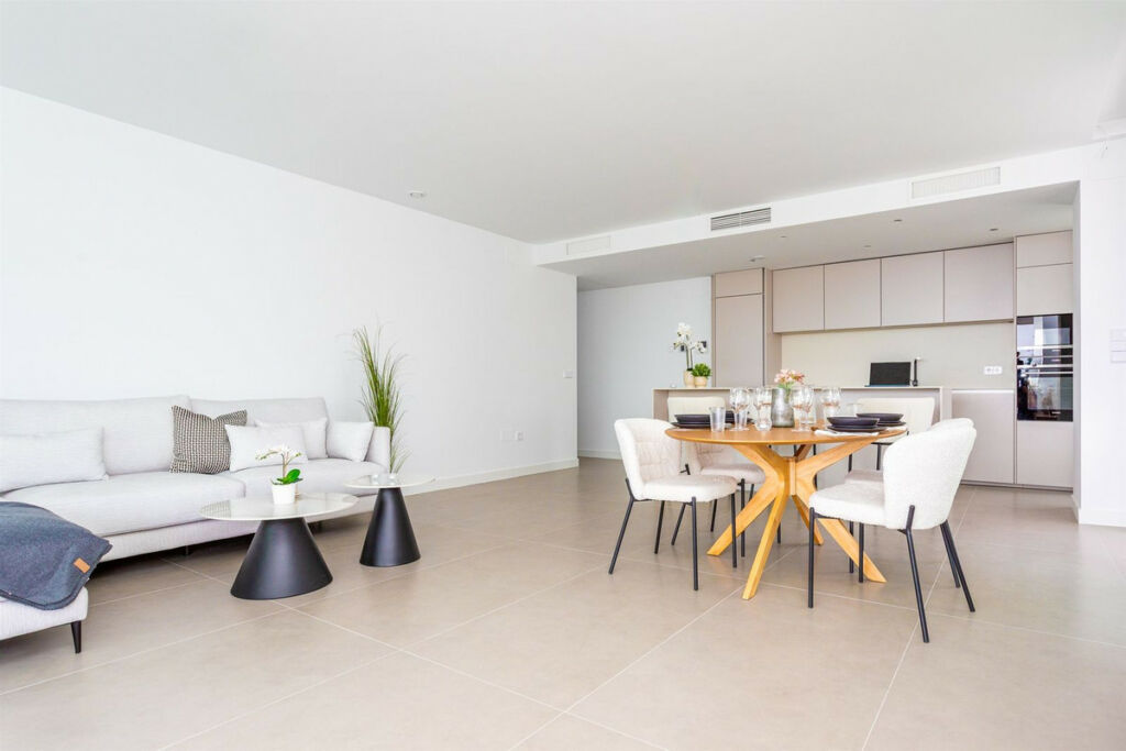Middle Floor Apartment Fuengirola Málaga - image 12