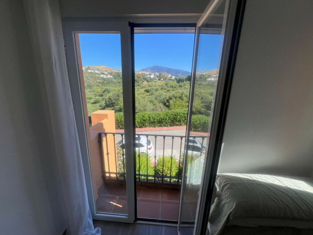Semi-Detached House Benahavís Málaga - image 12