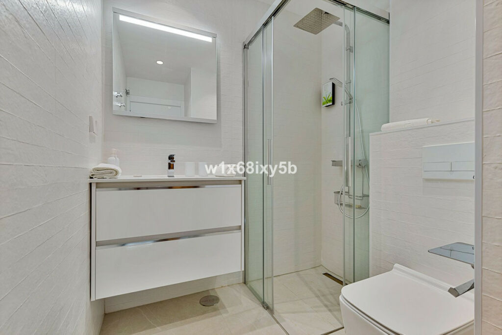 Detached Villa San Pedro de Alcántara Málaga - image 13