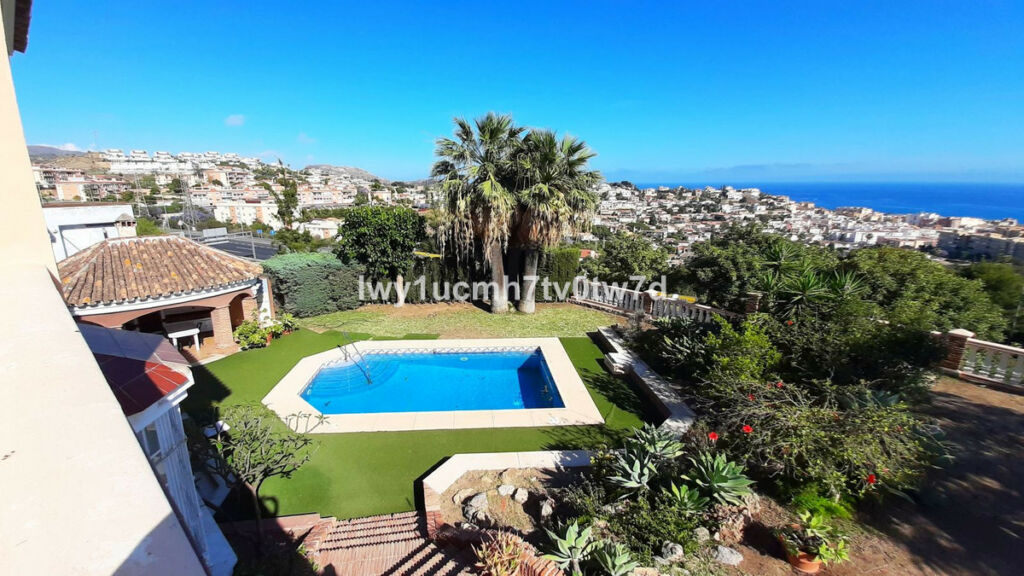 Detached Villa Málaga Málaga - image 13