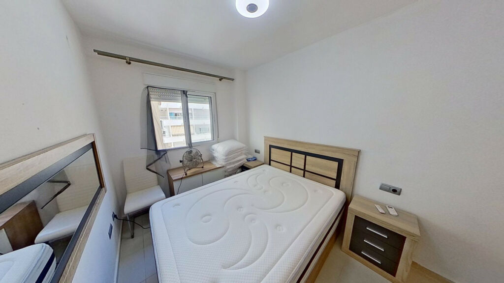 Middle Floor Apartment Torrevieja Alicante - image 13