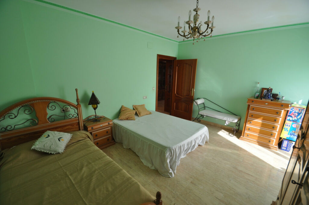 Townhouse Algueña Alicante - image 13