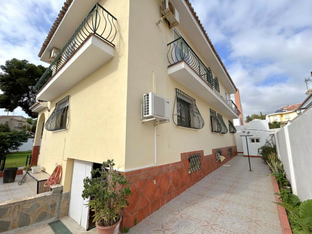 Detached Villa Mijas Málaga - image 13