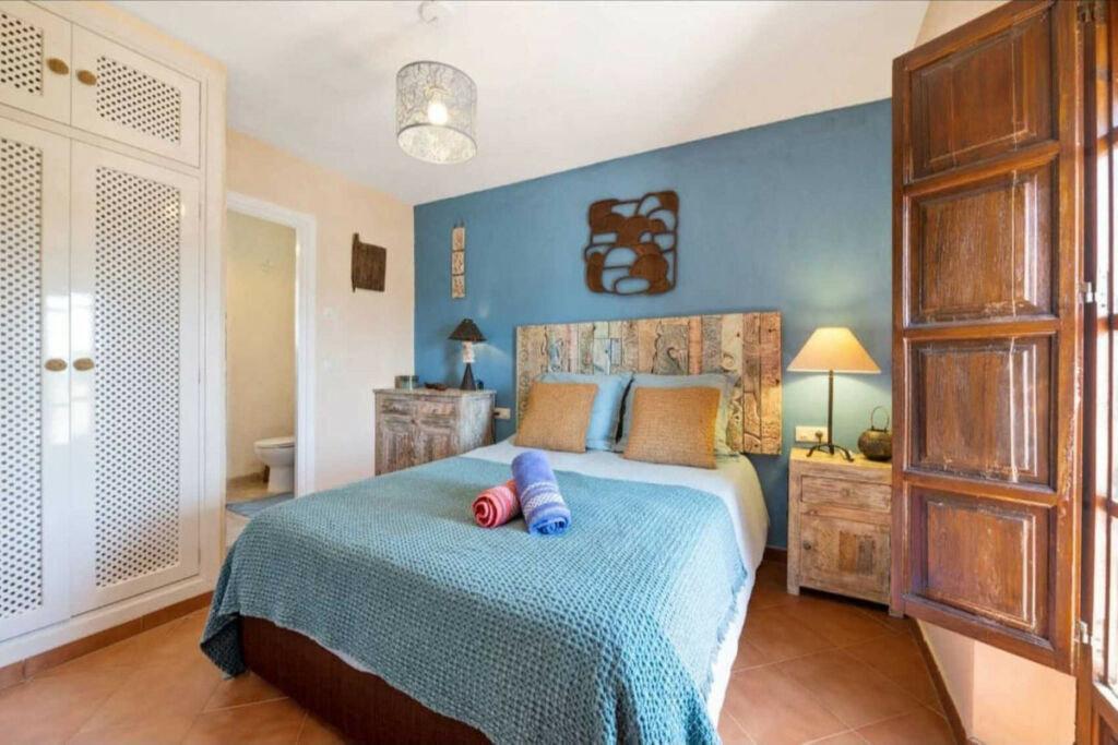 Townhouse Nueva Andalucía Málaga - image 11