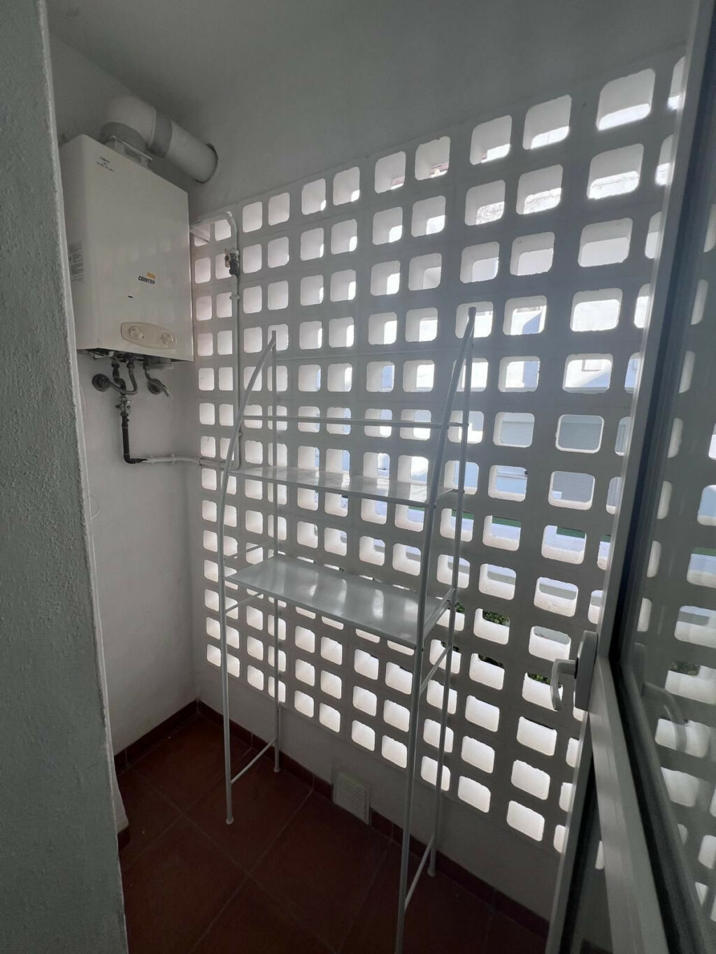 Middle Floor Apartment Estepona Málaga - image 13