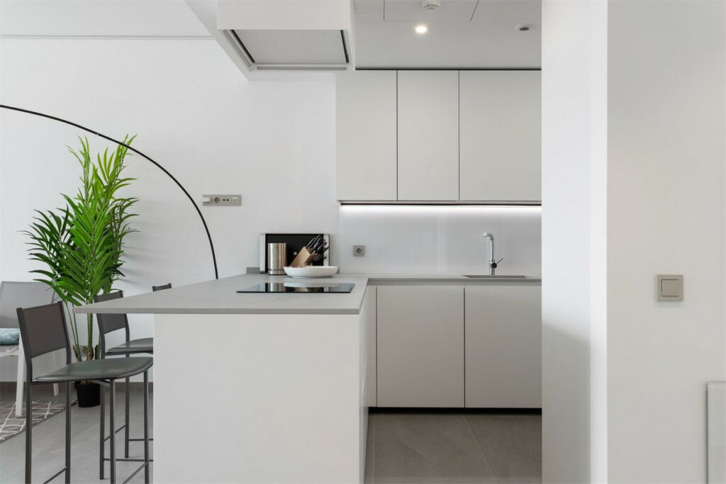 Penthouse Higueron Málaga - image 13