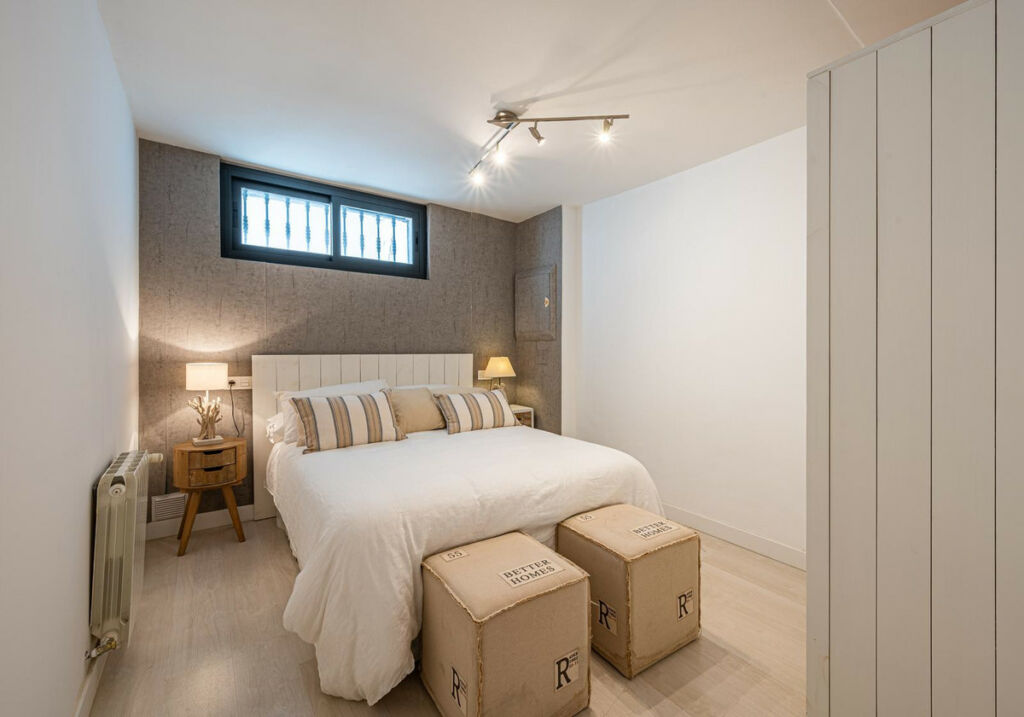 Detached Villa Nueva Andalucía Málaga - image 12
