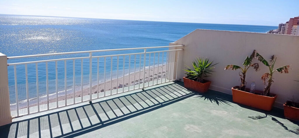Penthouse Fuengirola Málaga - image 13
