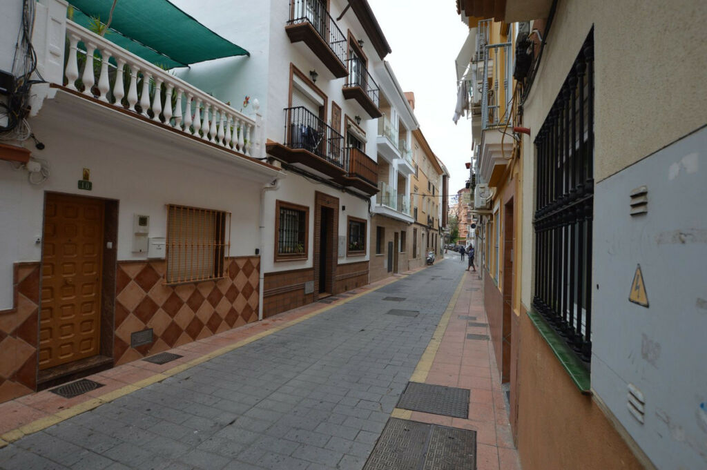 Ground Floor Apartment Los Boliches Málaga - image 13