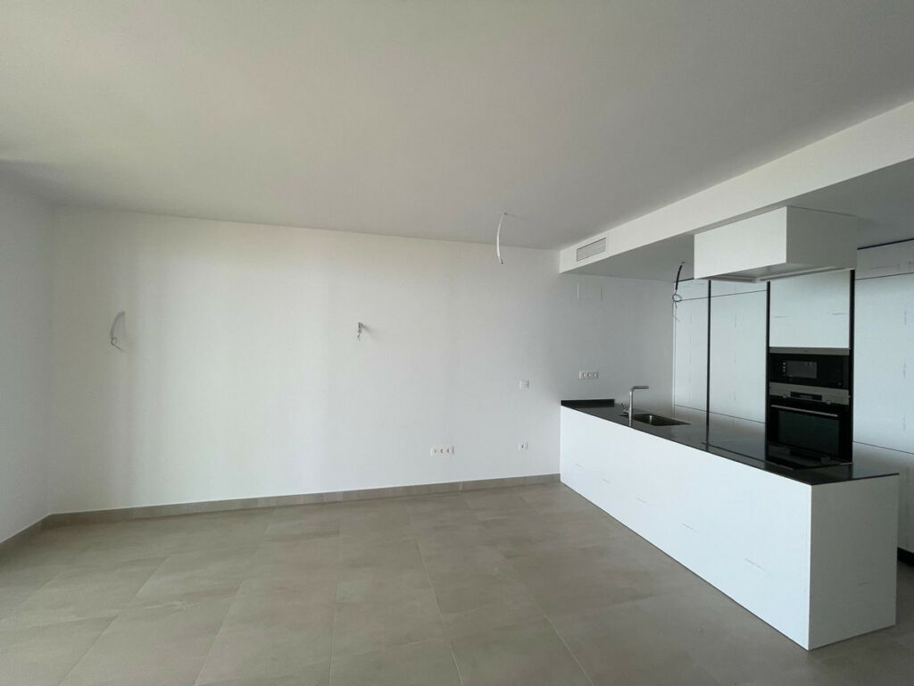 Middle Floor Apartment Carvajal Málaga - image 13