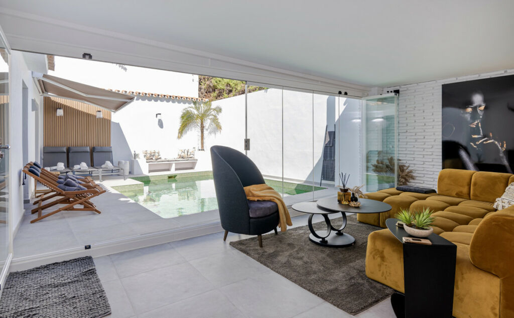 Detached Villa Nueva Andalucía Málaga - image 13