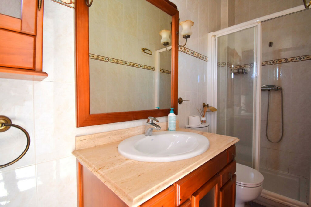 Townhouse Los Altos Alicante - image 13