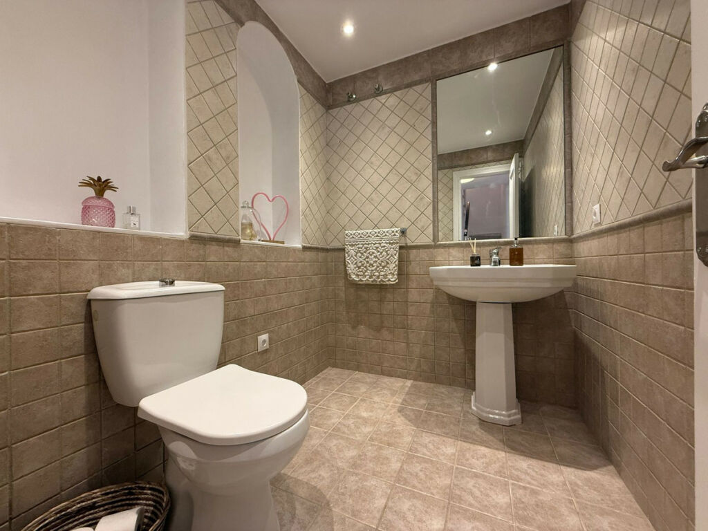 Townhouse Nueva Andalucía Málaga - image 13