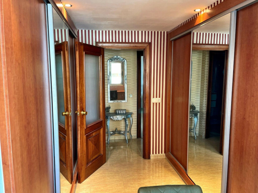 Middle Floor Apartment Benidorm Alicante - image 13