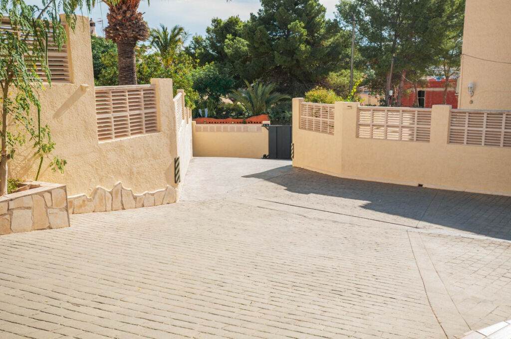 Detached Villa Calpe Alicante - image 13