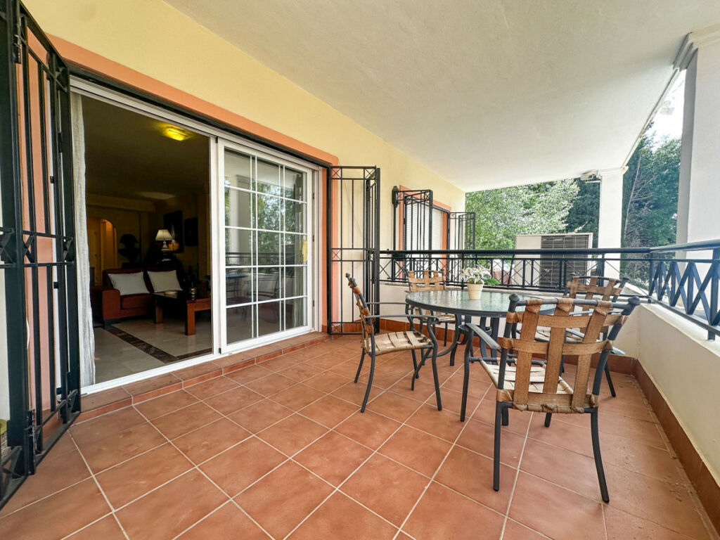 Ground Floor Apartment Nueva Andalucía Málaga - image 12