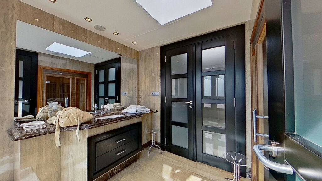 Penthouse Los Monteros Málaga - image 13