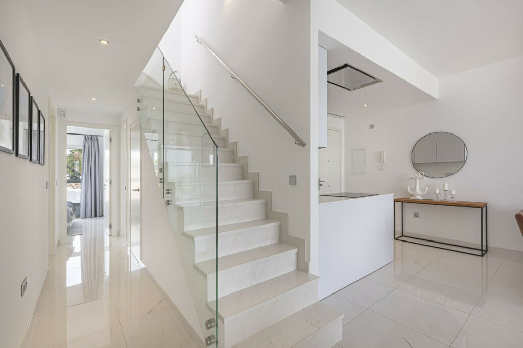 Penthouse Duplex Bel Air Málaga - image 11