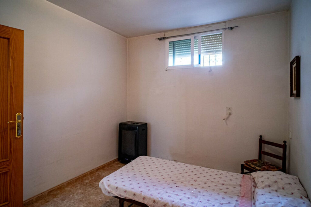 Townhouse Bolulla Alicante - image 15