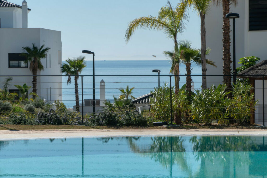 Penthouse Estepona Málaga - image 13