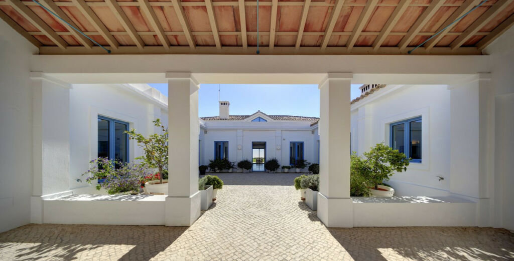 Detached Villa Benahavís Málaga - image 14