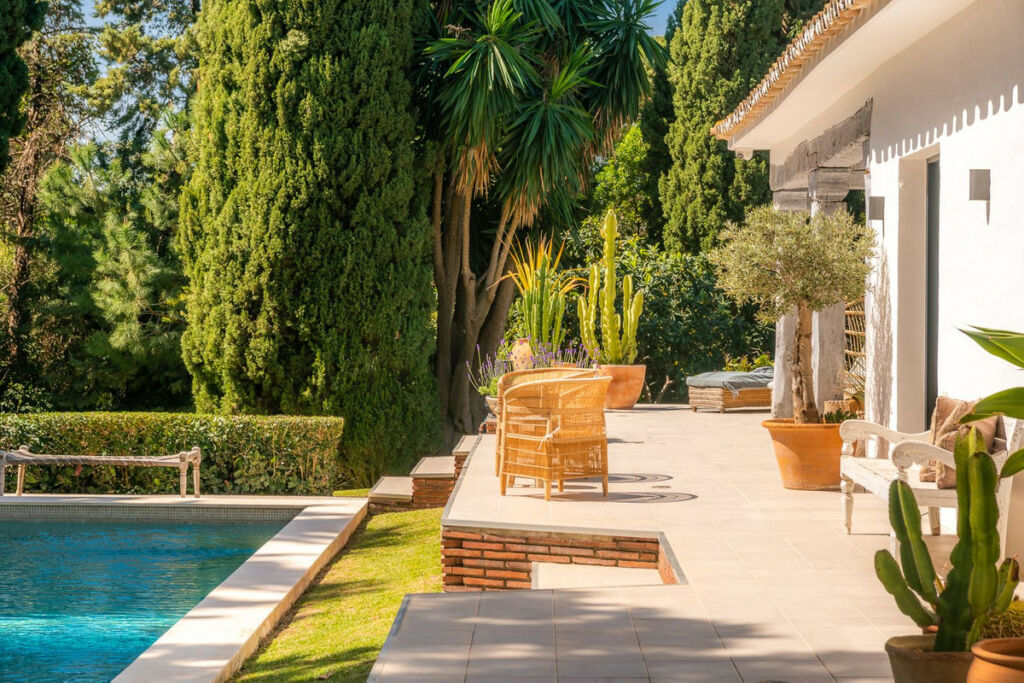 Detached Villa Hacienda Las Chapas Málaga - image 14