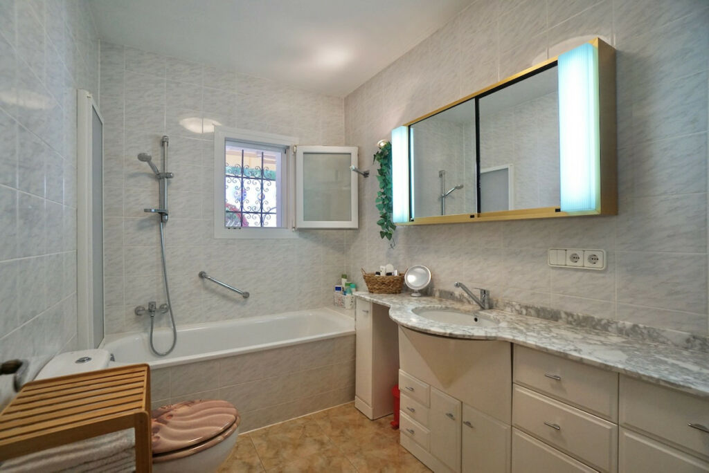 Detached Villa Benissa Alicante - image 14