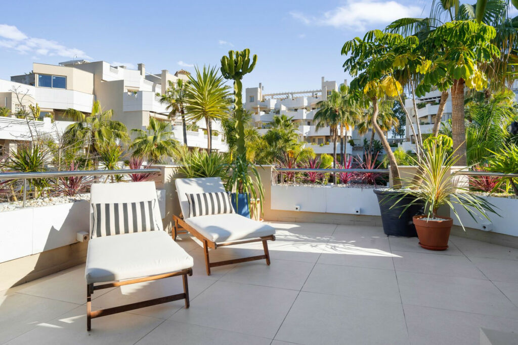 Penthouse Aloha Málaga - image 14