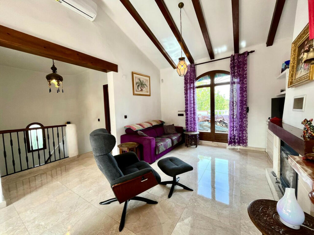 Detached Villa Villamartin Alicante - image 14